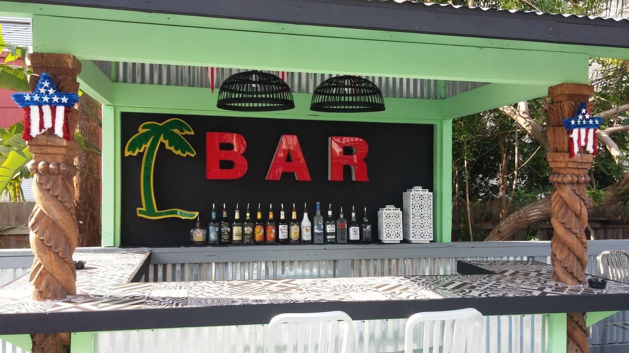 Upper Deck Hotel And Bar - Adults Only South Padre Island Dış mekan fotoğraf